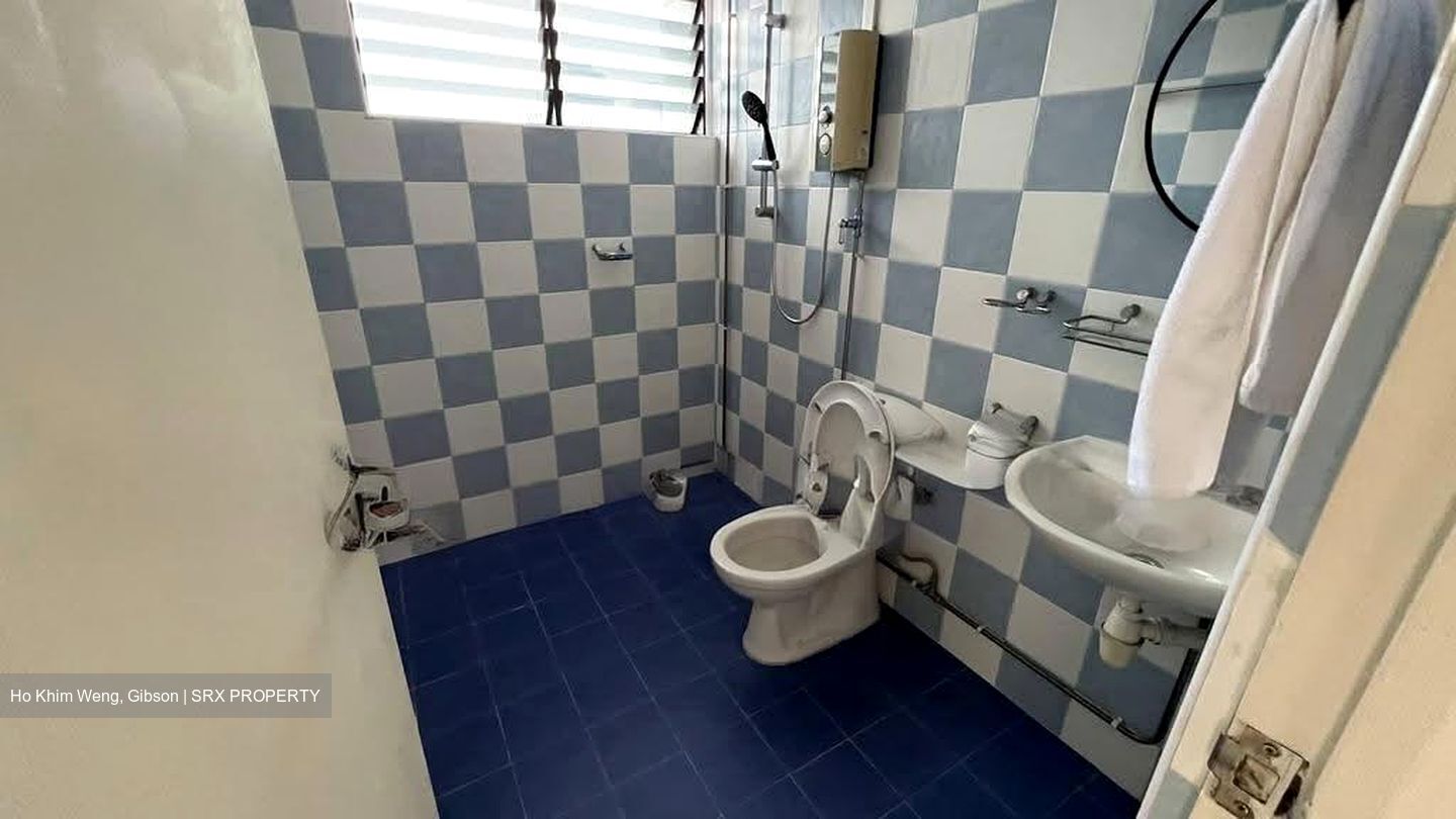 Lucky Plaza (D9), Apartment #635990091